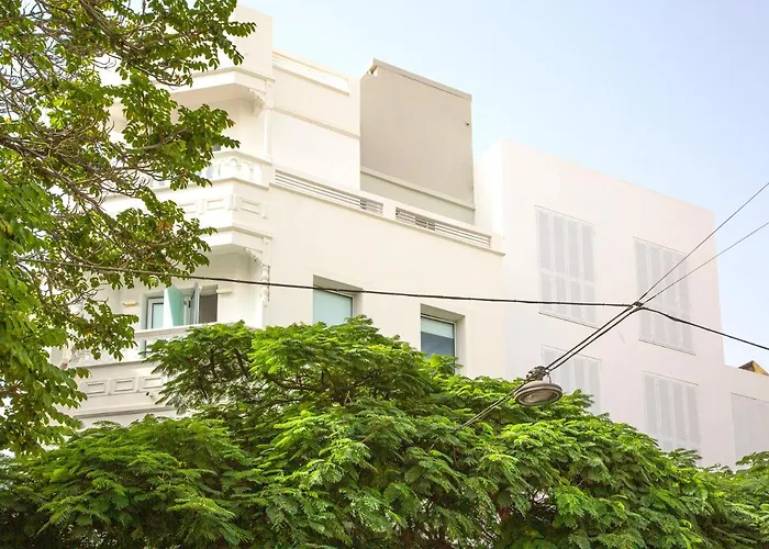 Edi Astoria * Santa Cruz de Tenerife